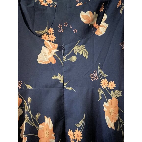 NWT Women’s Black Floral Maxi Dress Size Medium - Picture 3 of 7